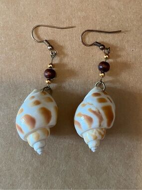 Vintage Handmade Spiral Seashell Dangle
Earrings Boho Beachy Accent